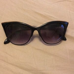 Charlotte Russe sun glasses